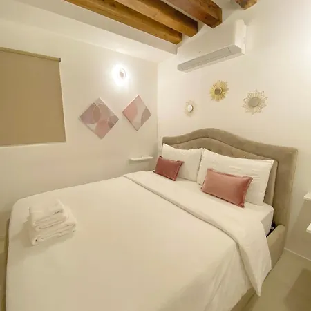 Isa Lovely Home In Venice-3