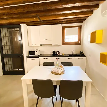 Isa Lovely Home In Venice-2